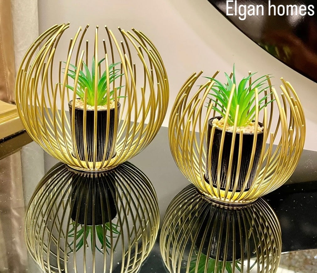 Decorative Artificial Plant in Gold Wire Frame