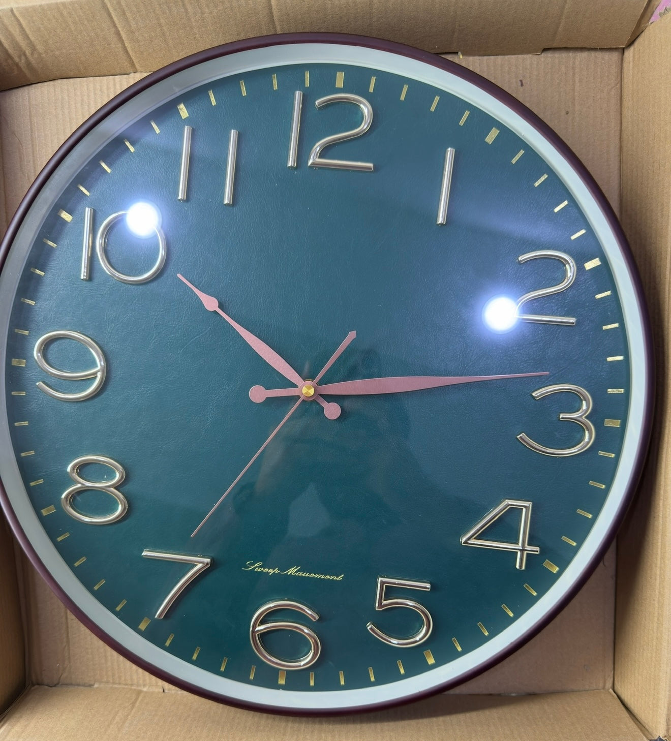 Modern Round Wall Clock with Leather Finish β Timeless Style, Contemporary Luxury